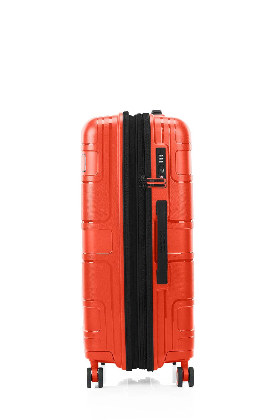 LIGHT MAX CHECK-IN MEDIUM 69CM SUITCASE EXPANDABLE  hi-res | American Tourister