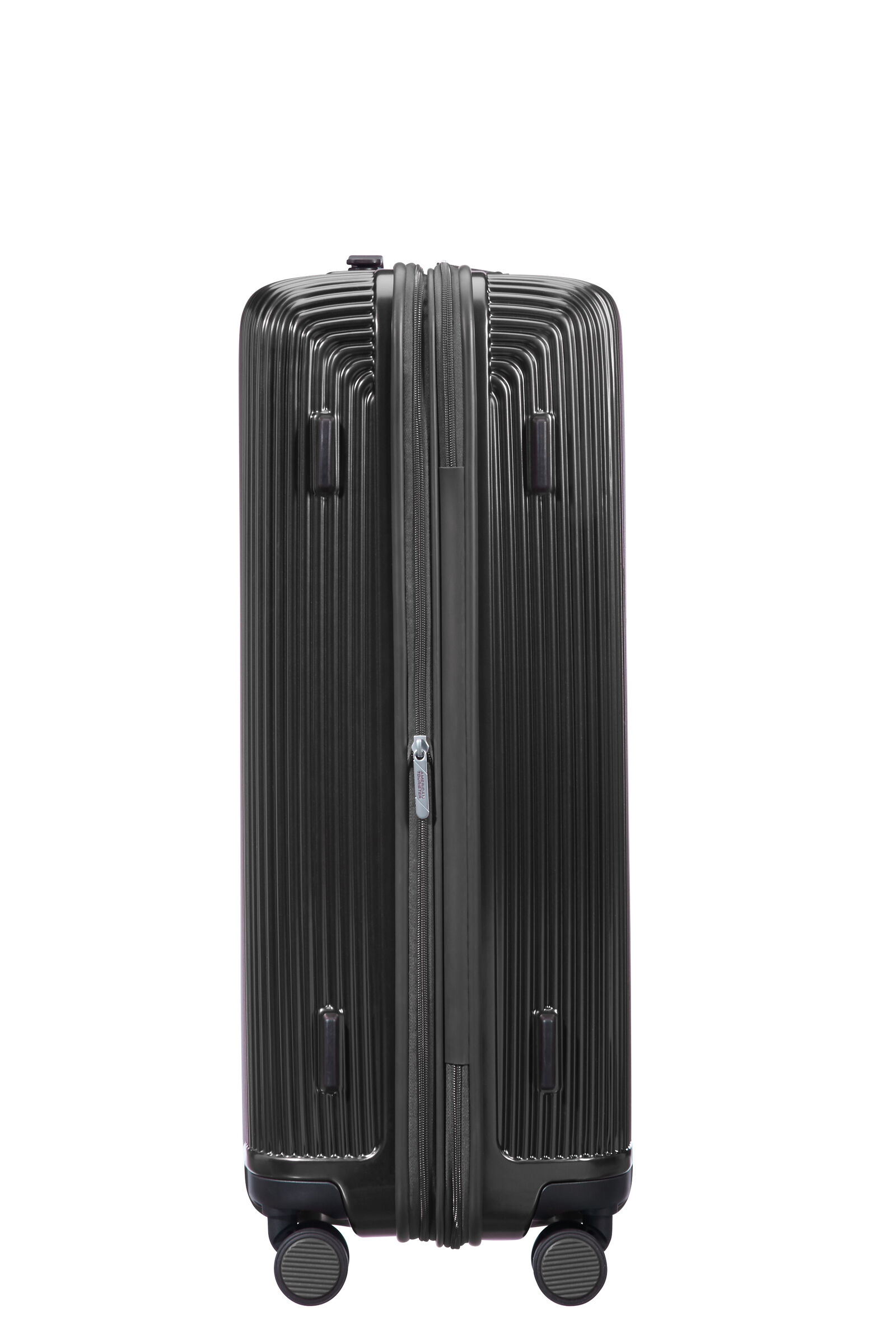 American tourister modern dream spinner 78 exp top