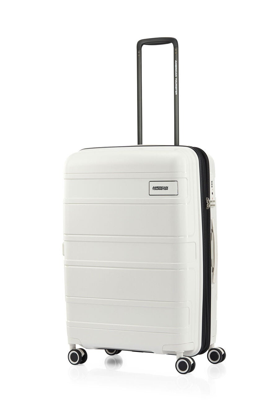 LIGHT MAX CHECK-IN MEDIUM 69CM SUITCASE EXPANDABLE  hi-res | American Tourister