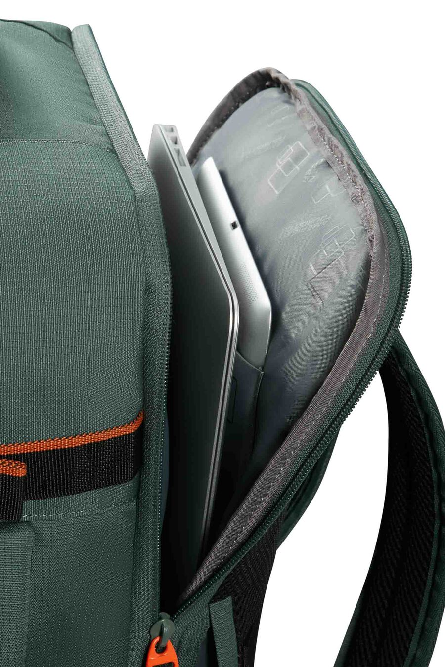TAKE2CABIN 15.6'' LAPTOP SPORT BACKPACK  hi-res | American Tourister