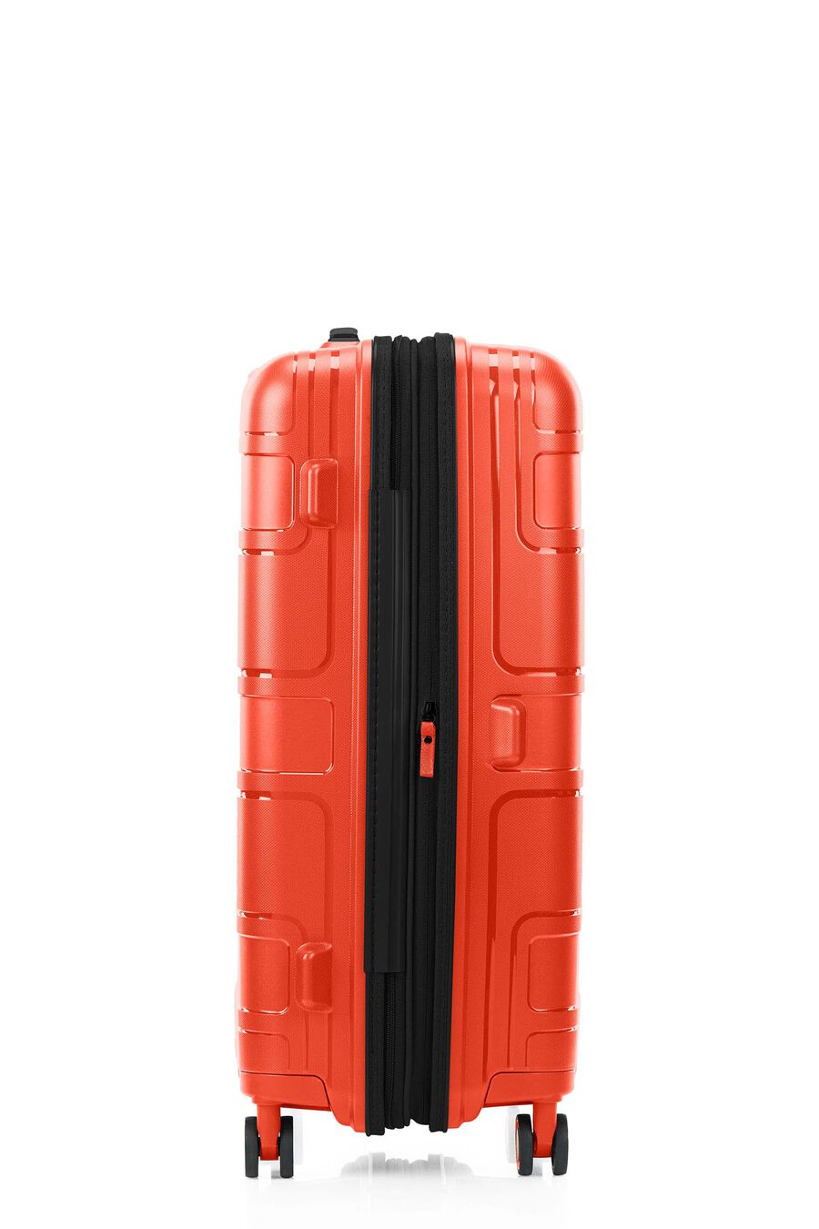 LIGHT MAX CHECK-IN MEDIUM 69CM SUITCASE EXPANDABLE  hi-res | American Tourister