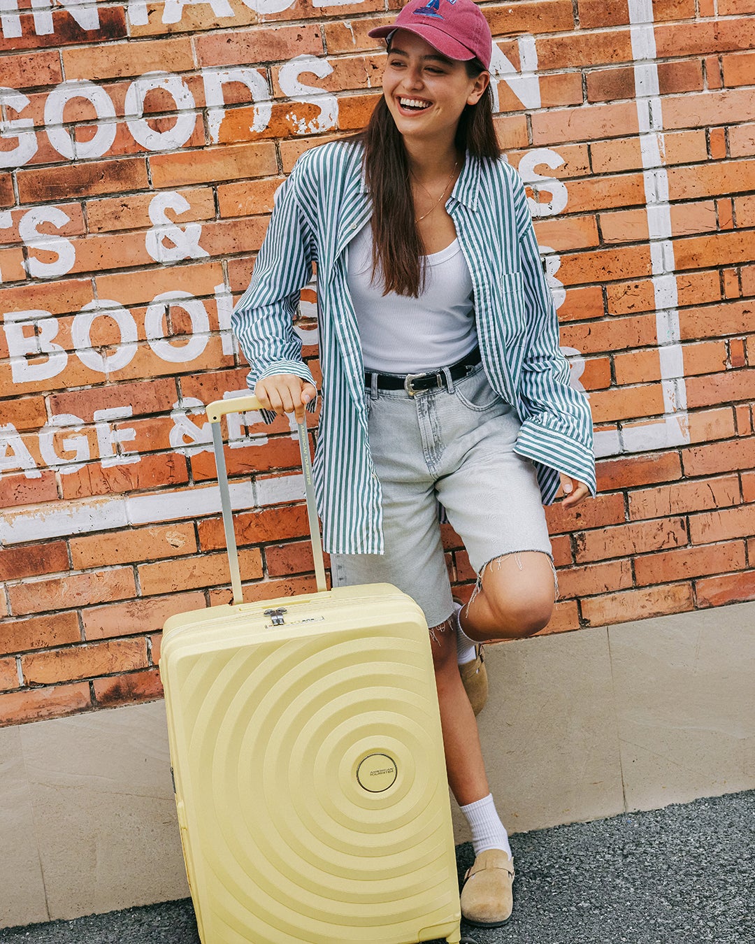 CURIO NEXT CARRY-ON SMALL 55CM SUITCASE EXPANDABLE  lifestyle | American Tourister