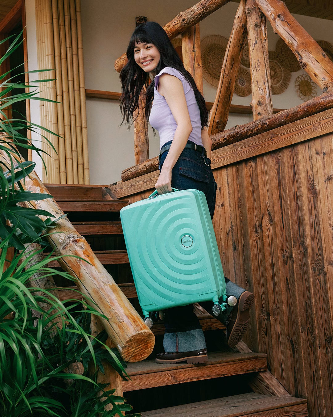 CURIO NEXT CARRY-ON SMALL 55CM SUITCASE EXPANDABLE  lifestyle | American Tourister